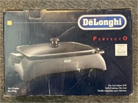 DeLonghi Electric Indoor Grill  (appears unused)