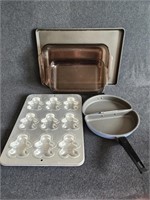 Glass Baking Pans, Gingerbread Mold, Dual Pan