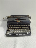 Antique 1930s Typewriter