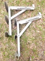 Aluminum ladder jacks