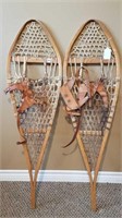 PAIR OF VINTAGE WOOD SNOWSHOES