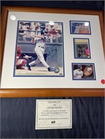SHAWN GREEN SIGNED AND FRAMED PHOTO