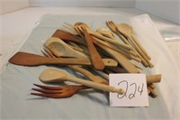 WOODEN UTENSILS