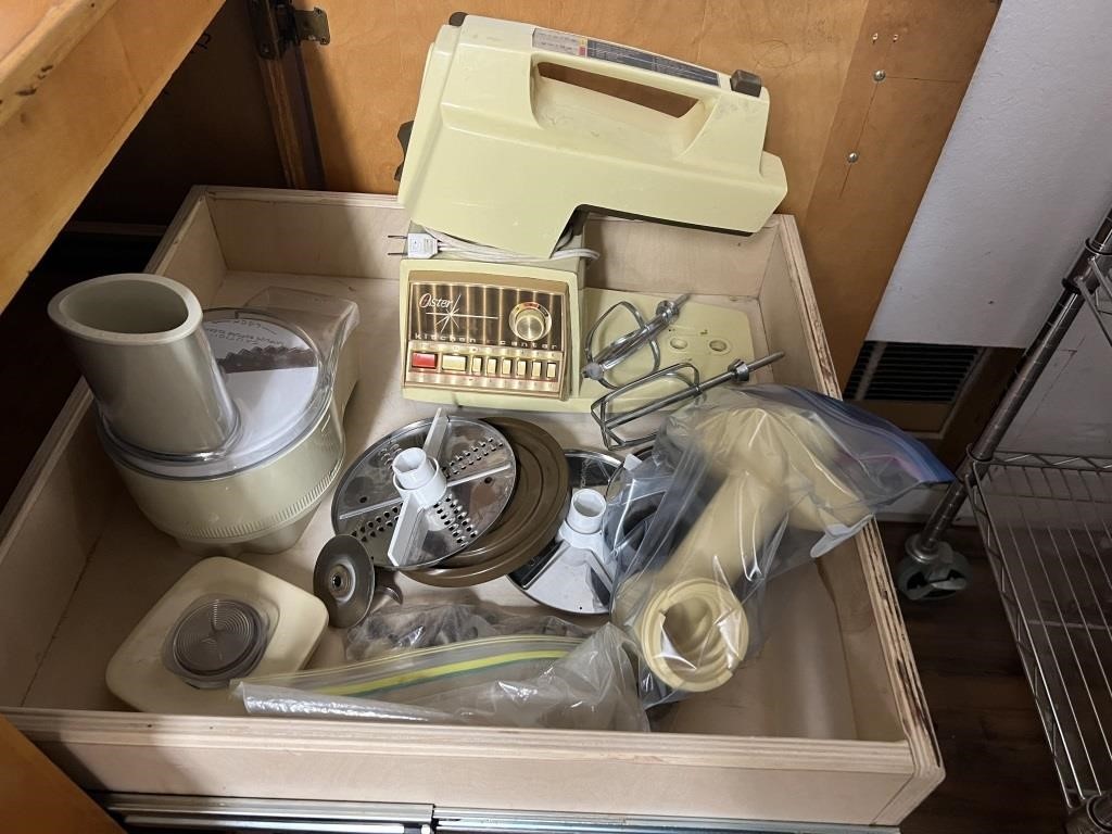 ONLINE ONLY CLOCKS, GLASSWARE, ETC ESTATE AUCTION