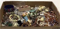 Box tray of assorted costume and vintage jewelry