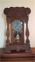 ANTIQUE NEW HAVEN GINGERBREAD CLOCK