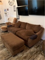Matching Couch and Loveseat