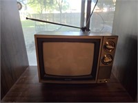 Vintage Sharp Linytron Black & White13" TV