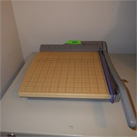 GBC PAPER CUTTER