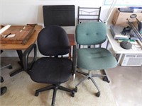 (2) office chairs, wire stand, Manhasset music