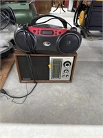 Vintage Panasonic radio and other radio