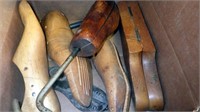 Vtg wooden shoe stretchers & cobbler items