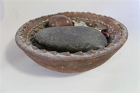 DECORATIVE BOWL WITH STONES AND POINTS