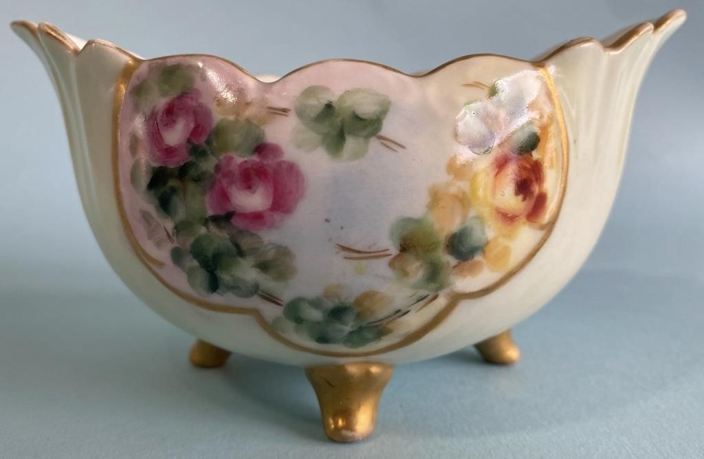 Scalloped Footed Bowl