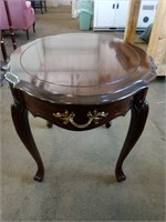 Beautiful Delicraft Oval Accent Table with Drawer