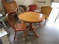 OAK PEDESTAL DINING TABLE W/3 CHAIRS