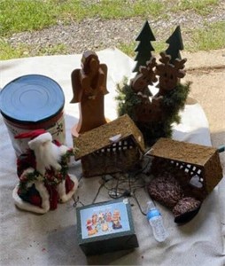 Nativity Scene in Box, 2 Mangers, Santa Claus,