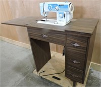 VINTAGE WHITE ELECTRIC SEWING MACHINE IN STOWAWAY