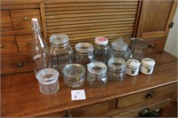 Twelve piece glass jar lot