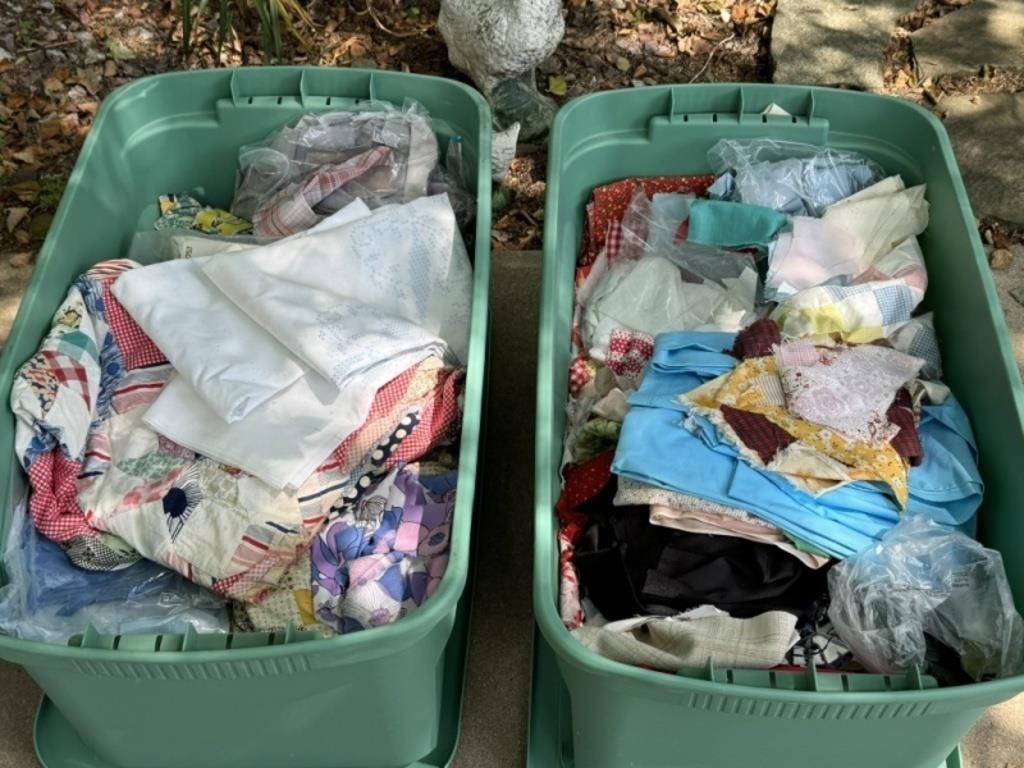 Totes with Lids Full of Fabric