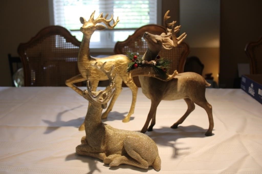3 Deer Ornaments