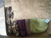 couch pillows/2 blankets