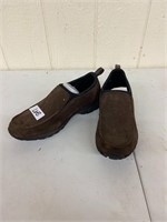 MEN'S SLIP ON SHOES SZ 12