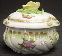Herend "Queen Victoria" lidded trinket box