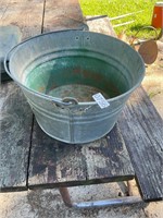 Galvanized tub/ bucket