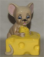 Wade Collectors Club WI '97 Mouse & Cheese Figure