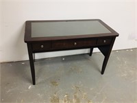 executive computor desk w/ keyboard drawer