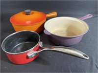 Lot of 3 gourmet cookware items, 1 with lid.