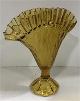 Wavy golden art glass vase