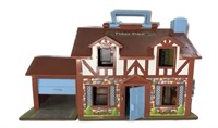 FISHER PRICE LITTLE PEOPLE 1980's TUDOR DOLL HOUSE