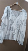 Size L, womens white ruffled top
