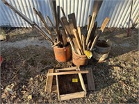 (2) 5 GALLON METAL BUCKETS OF SCRAP WOOD PIECES