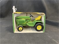 John Deere Lawn and Garden Tractor, 1/16 scale,