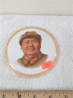 Porcelain badge  chairman mao