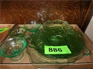 LOT GREEN DEPRESSION & OTHER GLASS PIECES