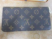 LOUIS VUITTON STYLE ZIPPER WALLET