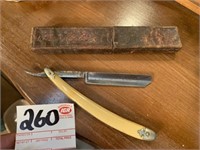 Antique Geneva Cutlery Co. Straight Razor w/ Box