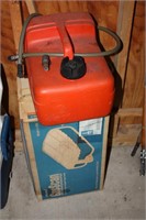 2 boat gas cans