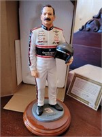 DALE EARNHARDT 2001 CHARACTER COLLECTABLES 7/0780
