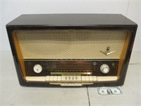 Vintage Grundig 5000 Type 5088 Mutli-Band