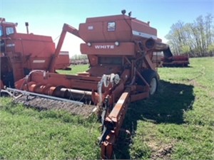 3 combines for parts or scrap