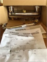 New set of Moen taps and faucet