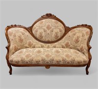 EARLY 20th CENTURY SETTEE