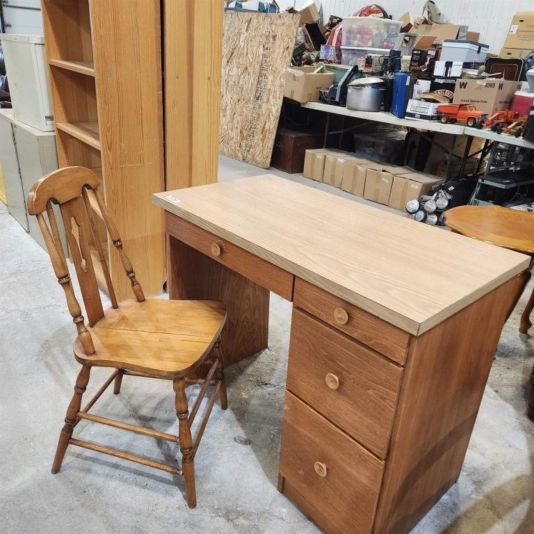 Desk and chair 37"L×20"D