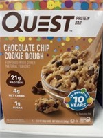 QUEST CHOCOLATE CHIP COOKIE DOUGH PROTEIN BARS