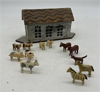 Small Folk Art Wood Noah's Ark w Animals